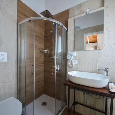 Alloggio per agriturismo Zè Del Pino *