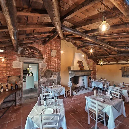 Ze Del Pino Lantgård Lama (Lucca)