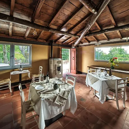 Bauernhof Ze Del Pino Lama (Lucca)